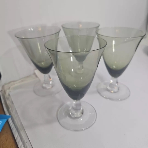 Vintage MCM Smokey Green Clear Glass Goblets Set of 4 - Picture 1 of 4
